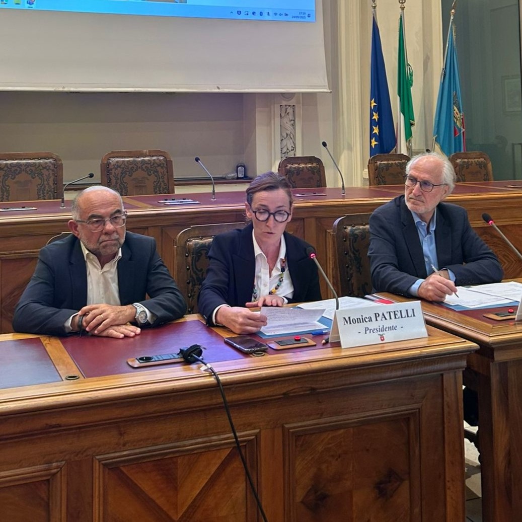 Consiglio Provinciale 24 settembre 2025: tavolo con Direttore generale, Presidente e Segretario generale